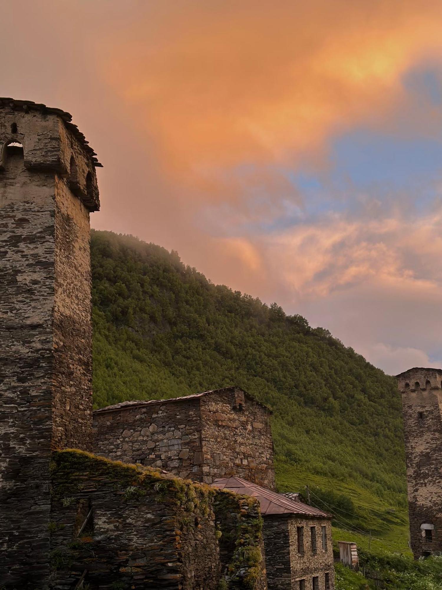 Guesthouse Divo Hut Ushguli Dış mekan fotoğraf